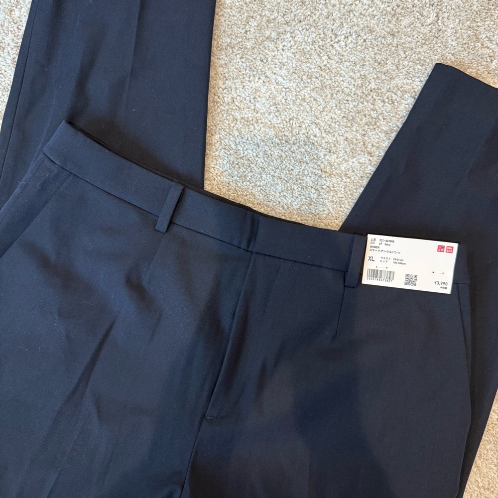 Uniqlo Navy Blue Trouser Dress Pants - Picture 4 of 6